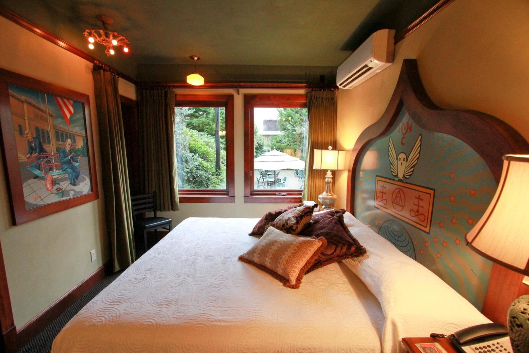 Hotel Mcmenamins Kennedy School Portland Exteriér fotografie