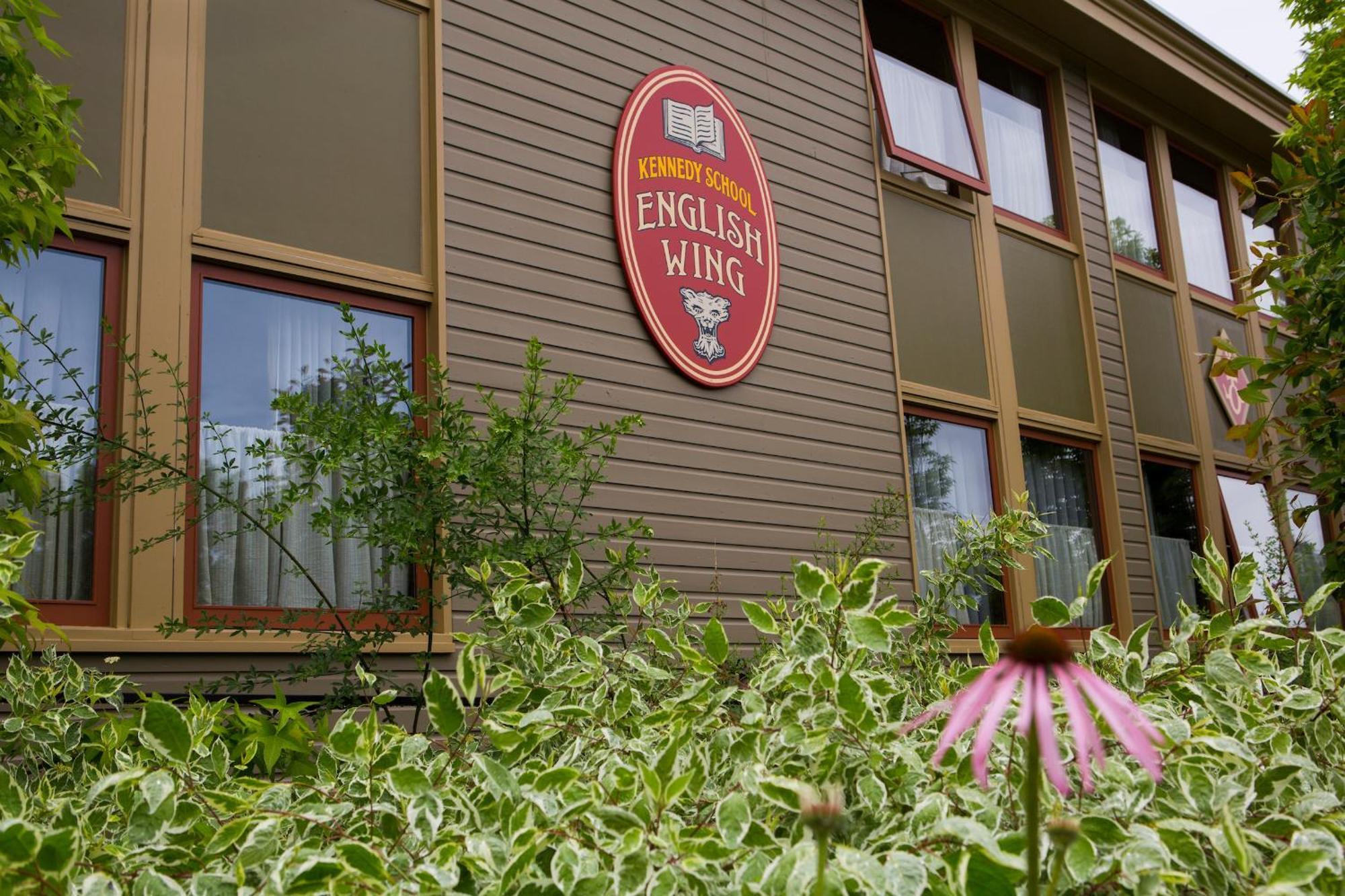 Hotel Mcmenamins Kennedy School Portland Exteriér fotografie