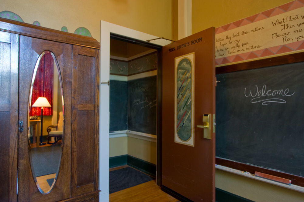 Hotel Mcmenamins Kennedy School Portland Exteriér fotografie