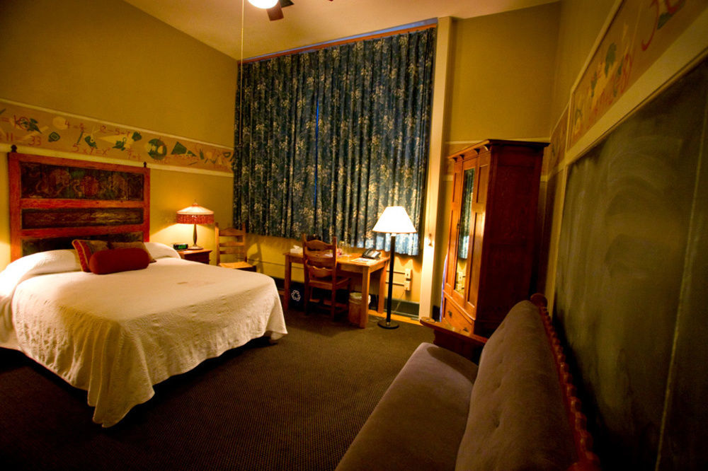 Hotel Mcmenamins Kennedy School Portland Exteriér fotografie